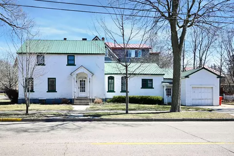304 Grand St, Winona, MN 55987