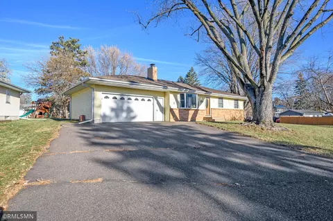 2149 Radatz Ave, Maplewood, MN 55109