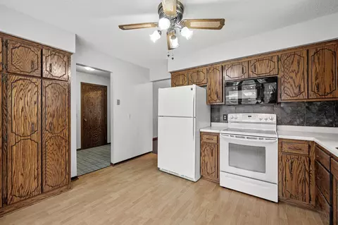 Kitchen - 4856 Larson Rd, Shoreview, MN 55126 photo 4 of 4