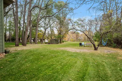 Exterior - 4856 Larson Rd, Shoreview, MN 55126 photo 5 of 7