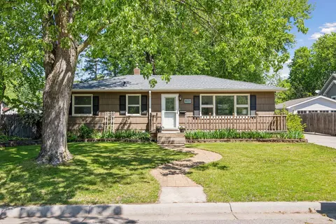 1316 Oak St W, Stillwater, MN 55082