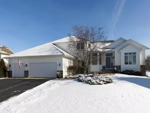 5020 Harbor Ln N, Plymouth, MN 55446