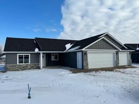 1660 Hurst Castle Rd, Saint Cloud, MN 56303