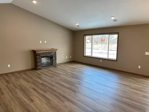1660 Hurst Castle Rd, Saint Cloud, MN 56303 photo 4