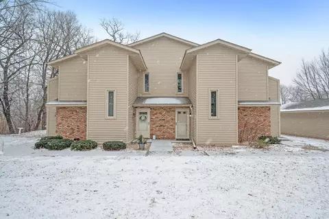 8793 Jasmine Ln, Eden Prairie, MN 55344