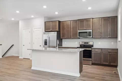8618 London Cir NE #C, Blaine, MN 55449