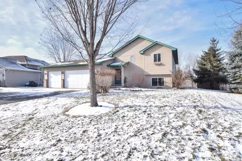 6102 152nd St N, Hugo, MN 55038
