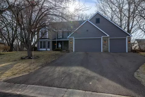 16977 Bainbridge Dr, Eden Prairie, MN 55347