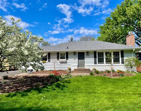 5720 Wooddale Ave, Edina, MN 55424