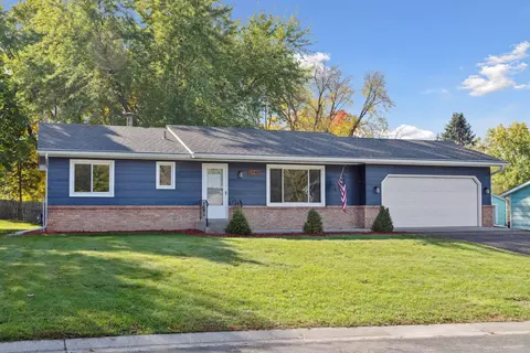 1742 Davenport Ave, Eagan, MN 55122