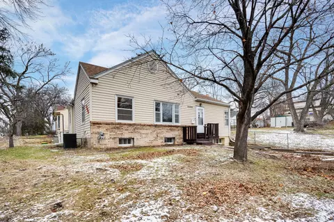 3500 Quail Ave N, Crystal, MN 55422