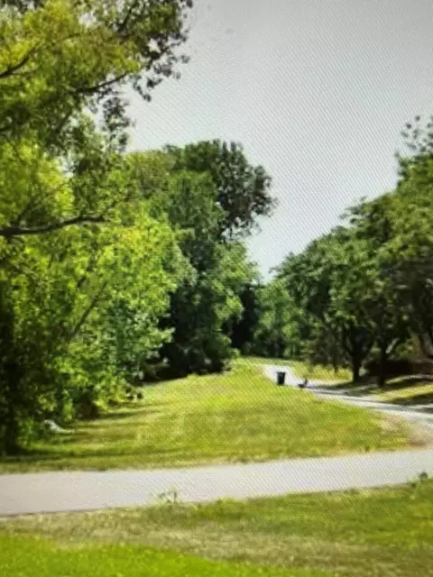 8511 S Pond Trl, Champlin, MN 55316 photo 2