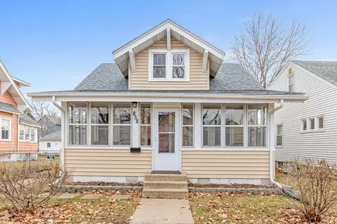 858 Rose Ave E, Saint Paul, MN 55106