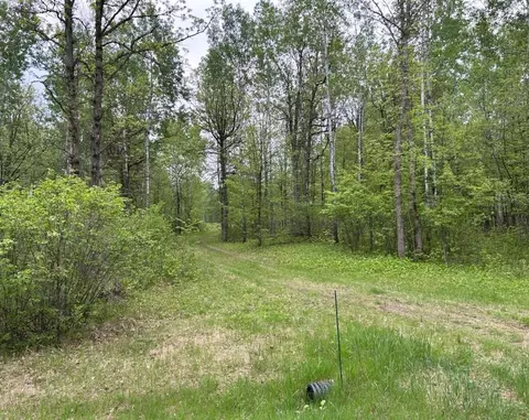 738 Whisperwood Ct SW, Bemidji, MN 56601