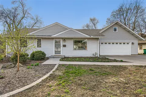 5657 Pennsylvania Ave N, Crystal, MN 55428