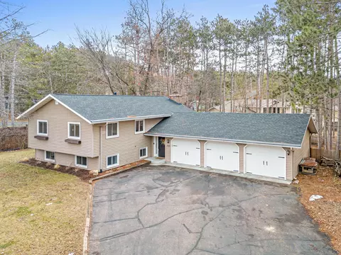 750 Lund St N, North Hudson, WI 54016