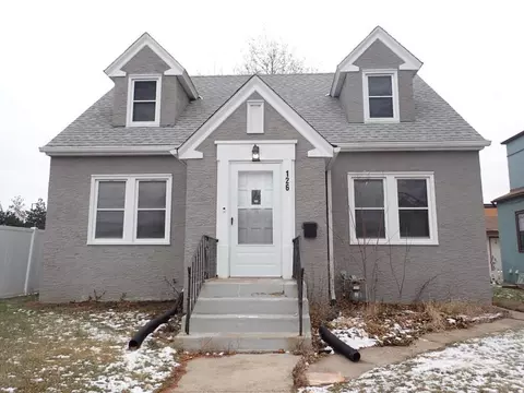 126 8th Ave N, South Saint Paul, MN 55075