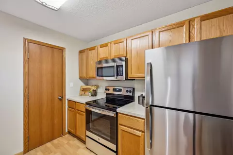1928 Kyle Way #77, Eagan, MN 55122 photo 14