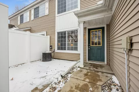 1928 Kyle Way #77, Eagan, MN 55122 photo 3