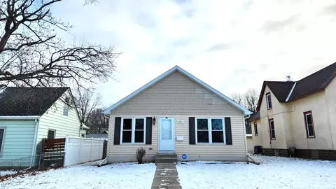 4022 Humboldt Ave N, Minneapolis, MN 55412