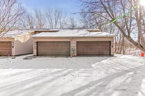 4 E Ridge Rd, Circle Pines, MN 55014 photo 2