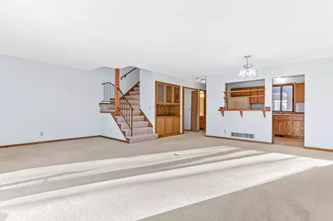 4 E Ridge Rd, Circle Pines, MN 55014 photo 4