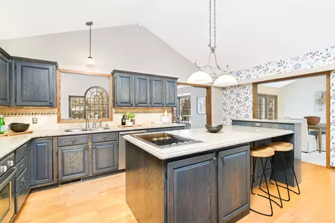 25340 Smithtown Rd, Shorewood, MN 55331 photo 7