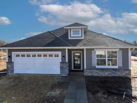 13701 Hollybrook Cir, Apple Valley, MN 55124