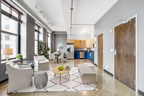 350 Saint Peter St #1109, Saint Paul, MN 55102
