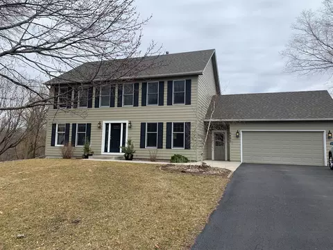 6483 Matthew Cir, Eden Prairie, MN 55346