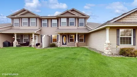 927 Golden Way NW, Isanti, MN 55040