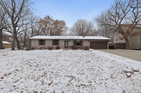 19781 Jasmine Ave, Lakeville, MN 55044