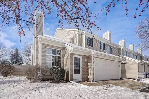 5975 Wedgewood Ln N #13, Plymouth, MN 55446