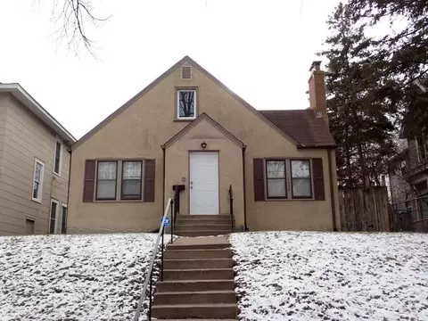 1012 Beech St, Saint Paul, MN 55106