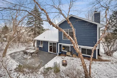 1582 Lakeview Curv, Eagan, MN 55122 photo 25