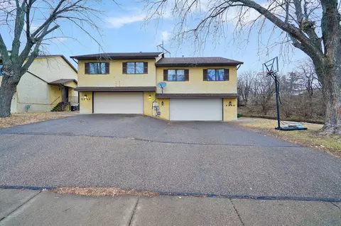 5200 44th Ave N, Robbinsdale, MN 55422