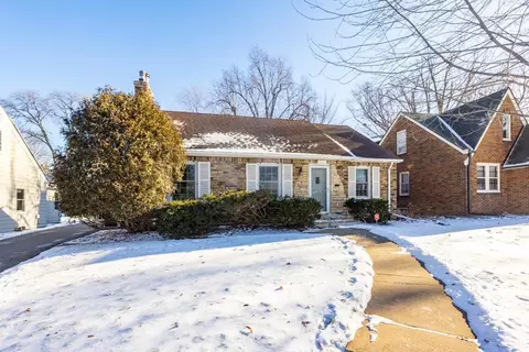 444 Johnson Pkwy, Saint Paul, MN 55106
