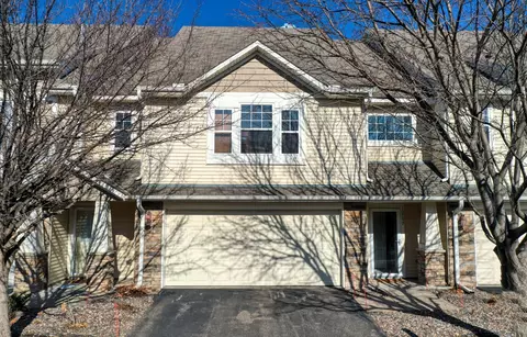 10797 Kingsfield Ln, Woodbury, MN 55129