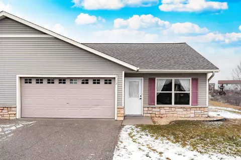 1262 Norway Pine Cir, New Richmond, WI 54017