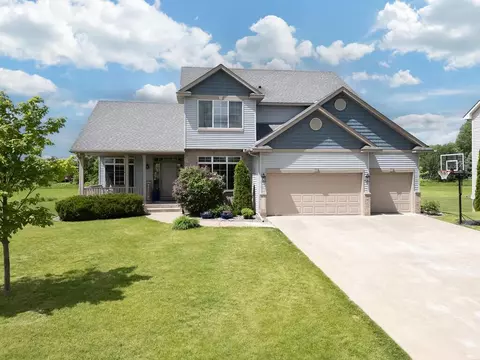 13855 Savanna Dr, Rogers, MN 55374