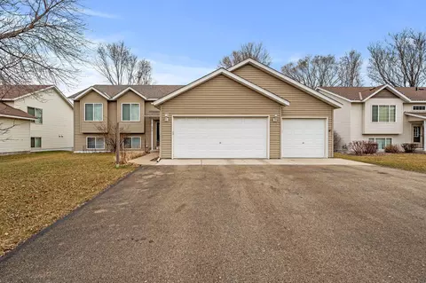 3319 213th St W, Farmington, MN 55024