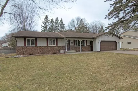 4735 Lorinda Dr, Shoreview, MN 55126
