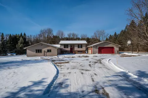 566 Plourde Dr, Somerset, WI 54025