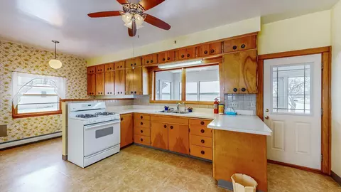 310 Main St E, Elgin, MN 55932 photo 7