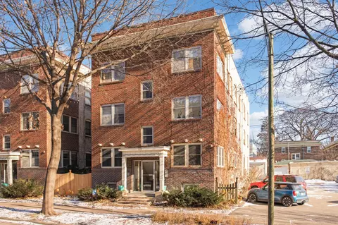 3215 Girard Ave S #1, Minneapolis, MN 55408