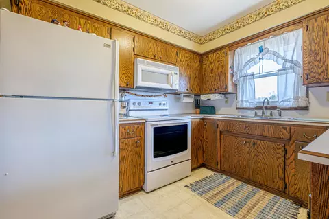 1903 14th St E, Glencoe, MN 55336 photo 3