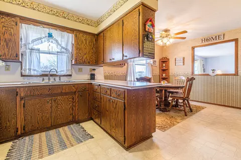 1903 14th St E, Glencoe, MN 55336 photo 4