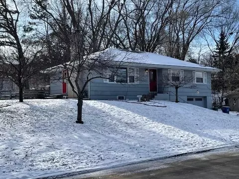 16515 Norwood Dr, Minnetonka, MN 55345