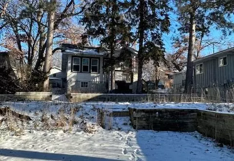 1140 Mahtomedi Ave, Mahtomedi, MN 55115