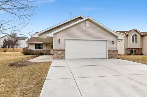 1017 Garden Brook Dr, Sauk Rapids, MN 56379